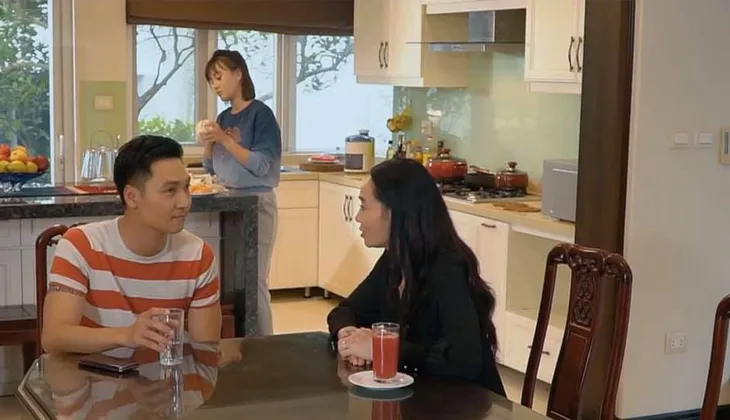 Hương vị tình thân - Tập 48: Thấy Nam – Long có biến, bà Xuân sốt ruột ghép đôi con trai với Kỳ Duyên - Ảnh 6. Hương vị tình thân - Tập 48: Thấy Nam – Long có biến, bà Xuân sốt ruột ghép đôi con trai với Kỳ Duyên - Ảnh 6.