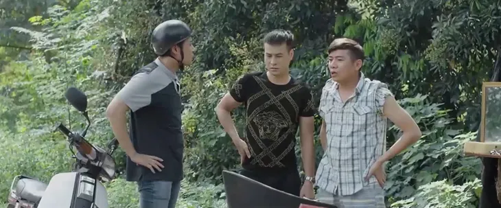 Mùa hoa tìm lại - Tập 14: Tuyết bị người đàn ông 10 năm trước bất ngờ quay về khống chế - Ảnh 16. Mùa hoa tìm lại - Tập 14: Tuyết bị người đàn ông 10 năm trước bất ngờ quay về khống chế - Ảnh 16.