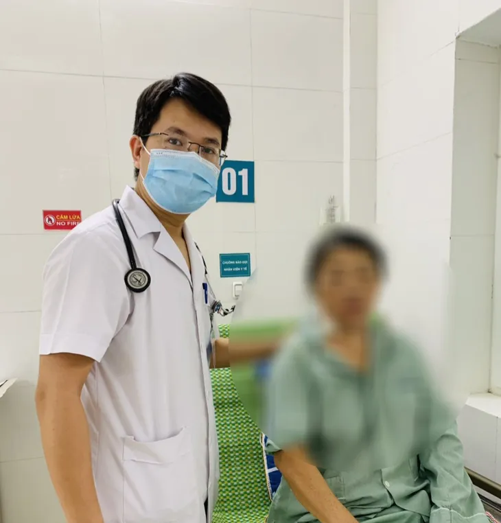 Người phụ nữ hôn mê do say nắng khi đi chợ - Ảnh 1. Người phụ nữ hôn mê do say nắng khi đi chợ - Ảnh 1.