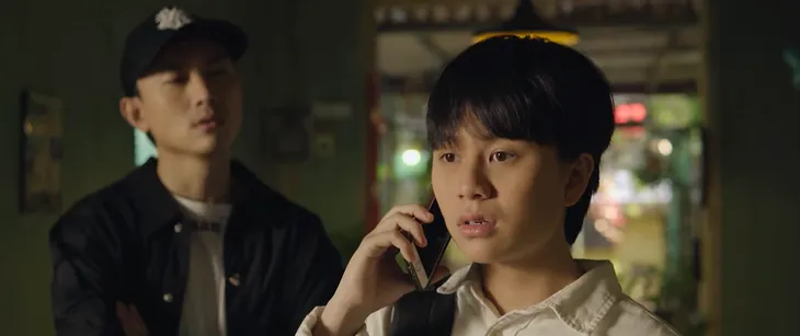 Hãy nói lời yêu - Tập 22: Duy (Anh Vũ) ghen lồng lộn khi Phan gọi điện cho Tú (Bảo Hân) - Ảnh 1. Hãy nói lời yêu - Tập 22: Duy (Anh Vũ) ghen lồng lộn khi Phan gọi điện cho Tú (Bảo Hân) - Ảnh 1.