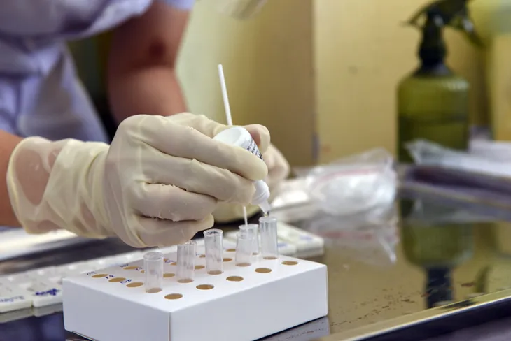 Nghệ An thêm 6 ca mắc COVID-19 mới, gồm 1 lái xe xin test nhanh trên đường đi - Ảnh 1. Nghệ An thêm 6 ca mắc COVID-19 mới, gồm 1 lái xe xin test nhanh trên đường đi - Ảnh 1.