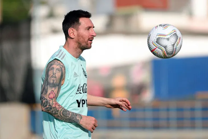 Lionel Messi vẫn chưa thể gia hạn hợp đồng với Barcelona - Ảnh 1. Lionel Messi vẫn chưa thể gia hạn hợp đồng với Barcelona - Ảnh 1.