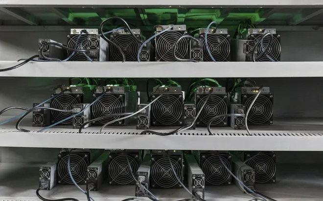 Công ty sản xuất lớn nhất thế giới tạm dừng bán máy đào Bitcoin - Ảnh 1. Công ty sản xuất lớn nhất thế giới tạm dừng bán máy đào Bitcoin - Ảnh 1.