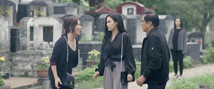 Hãy nói lời yêu - Tập 22: Giữa lúc gia đình ông Tín rối ren, tiểu tam Trâm lại quay về đòi hàn gắn - Ảnh 19. Hãy nói lời yêu - Tập 22: Giữa lúc gia đình ông Tín rối ren, tiểu tam Trâm lại quay về đòi hàn gắn - Ảnh 19.