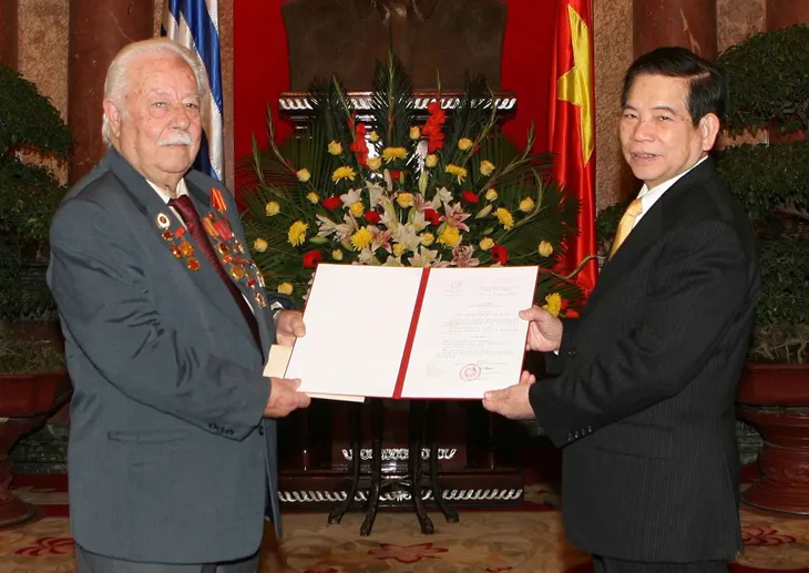 Vĩnh biệt Anh hùng lực lượng vũ trang Kostas Saratidis - Nguyễn Văn Lập - Ảnh 1. Vĩnh biệt Anh hùng lực lượng vũ trang Kostas Saratidis - Nguyễn Văn Lập - Ảnh 1.