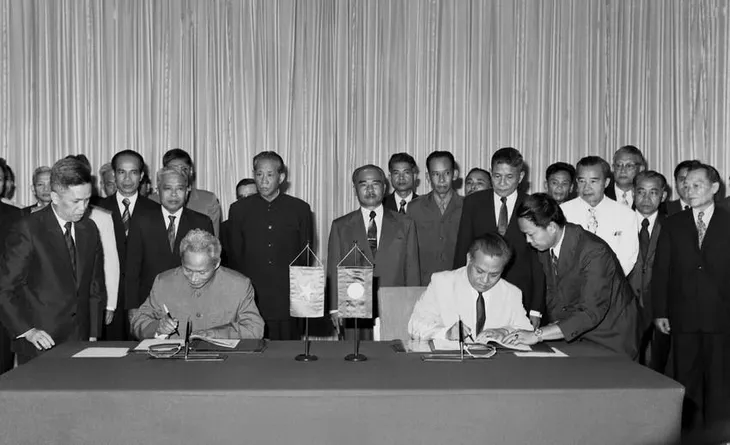 Quan hệ Việt Nam - Lào ngày càng gắn bó, hiệu quả - Ảnh 1. Quan hệ Việt Nam - Lào ngày càng gắn bó, hiệu quả - Ảnh 1.
