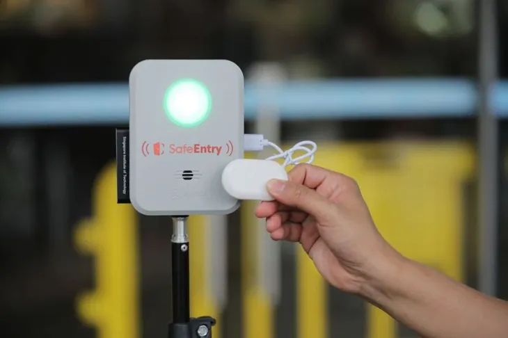 Truy vết COVID-19 dễ dàng hơn với hộp thư báo SafeEntry Gateway - Ảnh 1. Truy vết COVID-19 dễ dàng hơn với hộp thư báo SafeEntry Gateway - Ảnh 1.