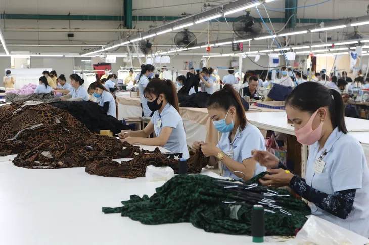 Đề xuất hỗ trợ đến gần 2 triệu đồng cho lao động bị ngừng việc tại TP Hồ Chí Minh - Ảnh 1. Đề xuất hỗ trợ đến gần 2 triệu đồng cho lao động bị ngừng việc tại TP Hồ Chí Minh - Ảnh 1.