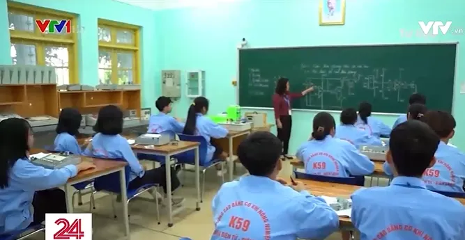 Dạy văn hóa trong trường nghề không nên nặng nề việc học 4 môn hay 7 môn - Ảnh 1. Dạy văn hóa trong trường nghề không nên nặng nề việc học 4 môn hay 7 môn - Ảnh 1.