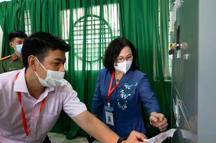 Cần Thơ tính đến trường hợp phát sinh thí sinh nhiễm COVID-19 trong quá trình thi tốt nghiệp THPT - Ảnh 1. Cần Thơ tính đến trường hợp phát sinh thí sinh nhiễm COVID-19 trong quá trình thi tốt nghiệp THPT - Ảnh 1.
