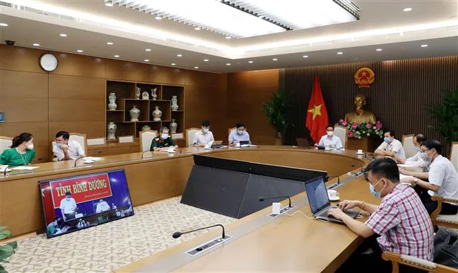 Quyết tâm khoanh vùng thật chặt, nghiêm ngặt để dập dịch COVID-19 ngay từ đầu - Ảnh 1. Quyết tâm khoanh vùng thật chặt, nghiêm ngặt để dập dịch COVID-19 ngay từ đầu - Ảnh 1.