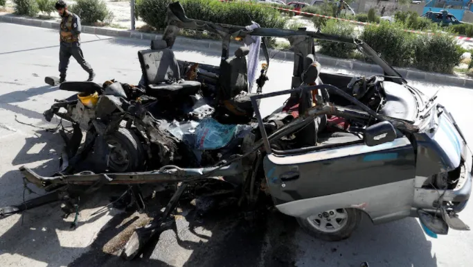 Đánh bom xe bus liên tiếp ở Kabul (Afghanistan) khiến 12 người thiệt mạng - Ảnh 1. Đánh bom xe bus liên tiếp ở Kabul (Afghanistan) khiến 12 người thiệt mạng - Ảnh 1.