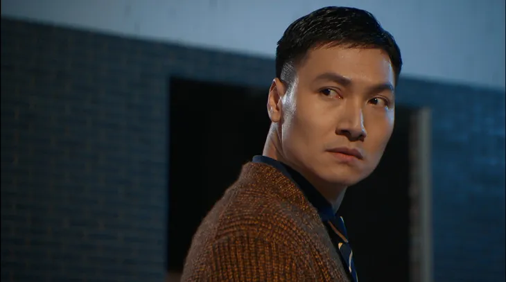 Hương vị tình thân: Shark Long (Mạnh Trường) được lòng chị em cũng diện loạt cardigan hơi già nhưng ấm cực kỳ - Ảnh 13. Hương vị tình thân: Shark Long (Mạnh Trường) được lòng chị em cũng diện loạt cardigan hơi già nhưng ấm cực kỳ - Ảnh 13.
