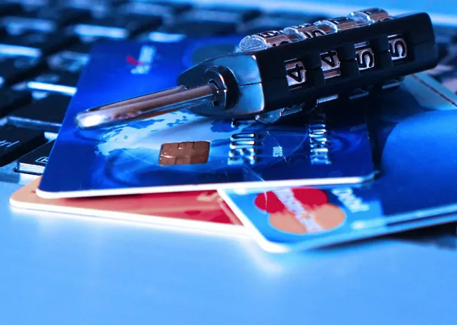Hacker đánh cắp và kiếm tiền từ thông tin cá nhân người dùng như thế nào? - Ảnh 2. Hacker đánh cắp và kiếm tiền từ thông tin cá nhân người dùng như thế nào? - Ảnh 2.