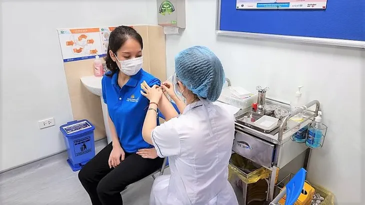 Nghị quyết phiên họp Chính phủ thường kỳ tháng 5: Triển khai nhanh, hiệu quả chiến lược vaccine - Ảnh 1. Nghị quyết phiên họp Chính phủ thường kỳ tháng 5: Triển khai nhanh, hiệu quả chiến lược vaccine - Ảnh 1.