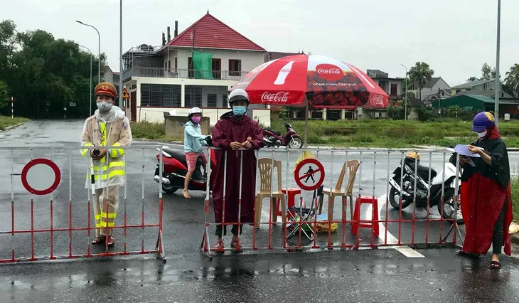 Sáng 7/6, Hà Tĩnh phát hiện thêm 2 ca COVID-19 - Ảnh 1. Sáng 7/6, Hà Tĩnh phát hiện thêm 2 ca COVID-19 - Ảnh 1.