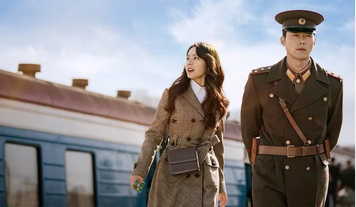Kim Soo-hyun và Song Joong-ki được trả thù lao khổng lồ - Ảnh 3. Kim Soo-hyun và Song Joong-ki được trả thù lao khổng lồ - Ảnh 3.