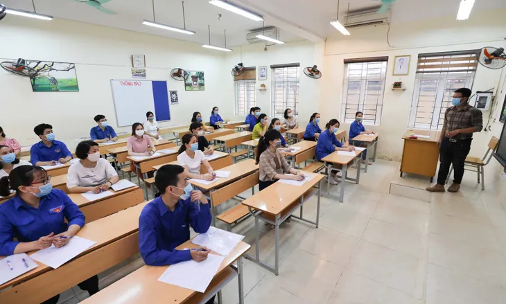 Hà Nội xem xét nới lỏng một số hoạt động - Ảnh 2. Hà Nội xem xét nới lỏng một số hoạt động - Ảnh 2.