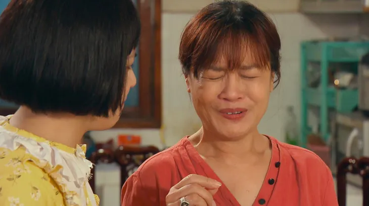 Hương vị tình thân - Tập 37: Lặng lẽ siết chặt tay Nam (Phương Oanh), Long (Mạnh Trường) khiến crush rớt tim - Ảnh 7. Hương vị tình thân - Tập 37: Lặng lẽ siết chặt tay Nam (Phương Oanh), Long (Mạnh Trường) khiến crush rớt tim - Ảnh 7.