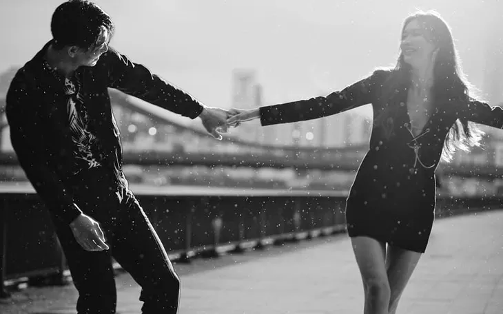 Lâm Chí Linh tung bộ ảnh ấn tượng với chồng mừng 2 năm ngày cưới - Ảnh 5. Lâm Chí Linh tung bộ ảnh ấn tượng với chồng mừng 2 năm ngày cưới - Ảnh 5.