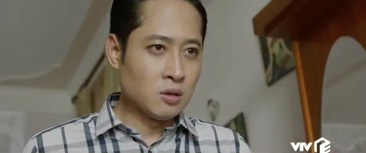 Mùa hoa tìm lại - Tập 7: Mất chức trong phút mốt, Hoàn (Mạnh Hưng) cả gan đánh Tuyết (Hương Giang), chửi bố vợ lừa đảo - Ảnh 6. Mùa hoa tìm lại - Tập 7: Mất chức trong phút mốt, Hoàn (Mạnh Hưng) cả gan đánh Tuyết (Hương Giang), chửi bố vợ lừa đảo - Ảnh 6.