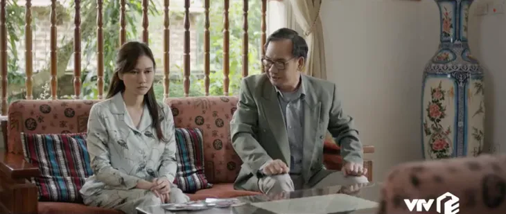 Mùa hoa tìm lại - Tập 7: Mất chức trong phút mốt, Hoàn (Mạnh Hưng) cả gan đánh Tuyết (Hương Giang), chửi bố vợ lừa đảo - Ảnh 19. Mùa hoa tìm lại - Tập 7: Mất chức trong phút mốt, Hoàn (Mạnh Hưng) cả gan đánh Tuyết (Hương Giang), chửi bố vợ lừa đảo - Ảnh 19.