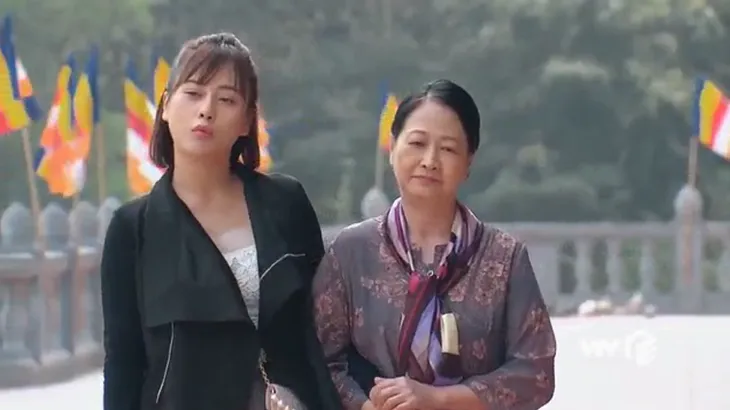Hương vị tình thân - Tập 53: Nam (Phương Oanh) - Long (Mạnh Trường) tình trong như đã mặt ngoài còn e - Ảnh 1. Hương vị tình thân - Tập 53: Nam (Phương Oanh) - Long (Mạnh Trường) tình trong như đã mặt ngoài còn e - Ảnh 1.