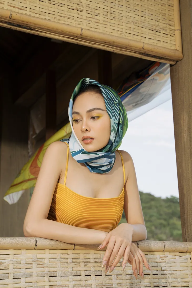 Á quân Nhân tố bí ẩn Lưu Hiền Trinh trình làng MV mới - Ảnh 2. Á quân Nhân tố bí ẩn Lưu Hiền Trinh trình làng MV mới - Ảnh 2.