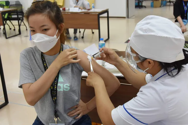 Thực hiện Chỉ thị 16, TP Hồ Chí Minh sẽ cách ly, xét nghiệm, điều trị bệnh nhân COVID-19 như thế nào? - Ảnh 4. Thực hiện Chỉ thị 16, TP Hồ Chí Minh sẽ cách ly, xét nghiệm, điều trị bệnh nhân COVID-19 như thế nào? - Ảnh 4.