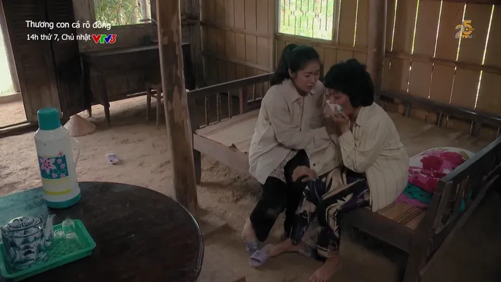Thương con cá rô đồng - Tập 20: Thương đồng ý đẻ mướn cho vợ chồng ông Lưu? - Ảnh 2. Thương con cá rô đồng - Tập 20: Thương đồng ý đẻ mướn cho vợ chồng ông Lưu? - Ảnh 2.