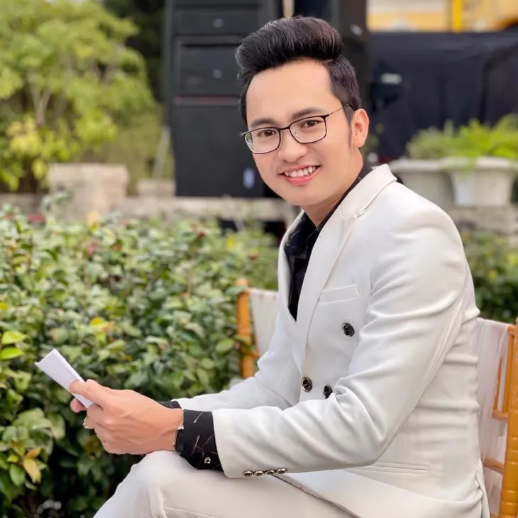 BTV Minh Tây: Chất giọng Huế vừa là lợi thế, vừa mang đến nhiều áp lực - Ảnh 4. BTV Minh Tây: Chất giọng Huế vừa là lợi thế, vừa mang đến nhiều áp lực - Ảnh 4.