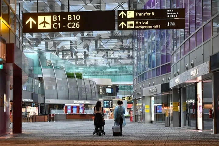 Singapore tiếp tục nới lỏng giãn cách xã hội từ 12/7 - Ảnh 1. Singapore tiếp tục nới lỏng giãn cách xã hội từ 12/7 - Ảnh 1.