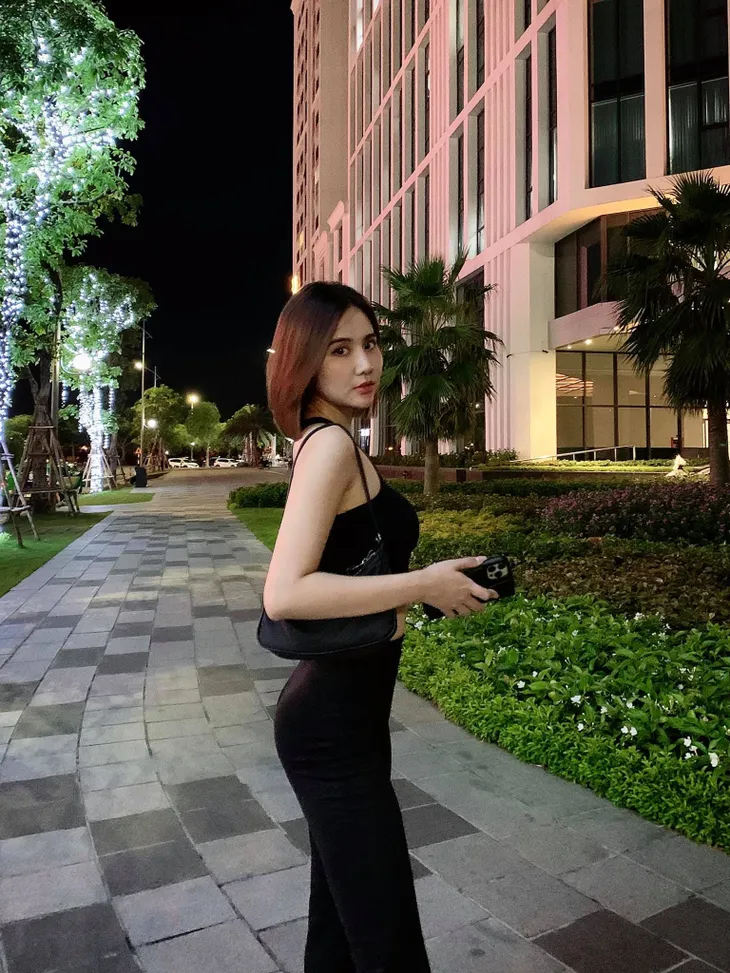 Diễn viên Việt tuần qua: Thu Hoài khoe nhan sắc đỉnh cao, Hương Giang hack tuổi - Ảnh 11. Diễn viên Việt tuần qua: Thu Hoài khoe nhan sắc đỉnh cao, Hương Giang hack tuổi - Ảnh 11.