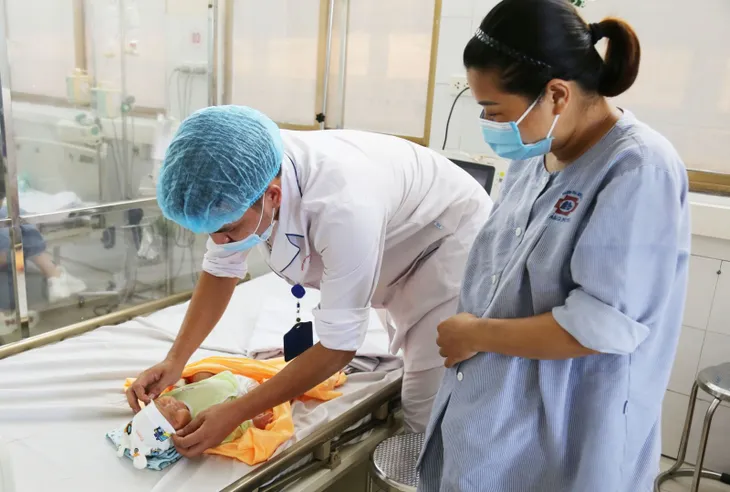 Cứu thai nhi bị rối loạn nhịp tim trong bụng mẹ hiếm gặp - Ảnh 1. Cứu thai nhi bị rối loạn nhịp tim trong bụng mẹ hiếm gặp - Ảnh 1.