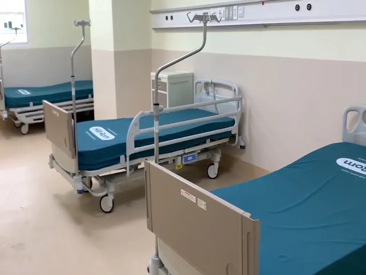 TP Hồ Chí Minh: Trung tâm hồi sức 1.000 giường đã đón bệnh nhân đầu tiên - Ảnh 2. TP Hồ Chí Minh: Trung tâm hồi sức 1.000 giường đã đón bệnh nhân đầu tiên - Ảnh 2.