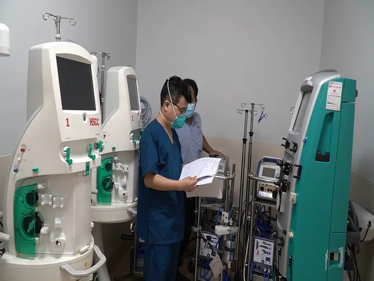 TP Hồ Chí Minh: Trung tâm hồi sức 1.000 giường đã đón bệnh nhân đầu tiên - Ảnh 1. TP Hồ Chí Minh: Trung tâm hồi sức 1.000 giường đã đón bệnh nhân đầu tiên - Ảnh 1.