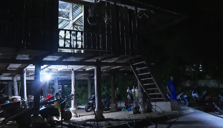 Bị phát hiện, nam thanh niên tăng ga bỏ chạy cùng 10 bánh heroin - Ảnh 3. Bị phát hiện, nam thanh niên tăng ga bỏ chạy cùng 10 bánh heroin - Ảnh 3.