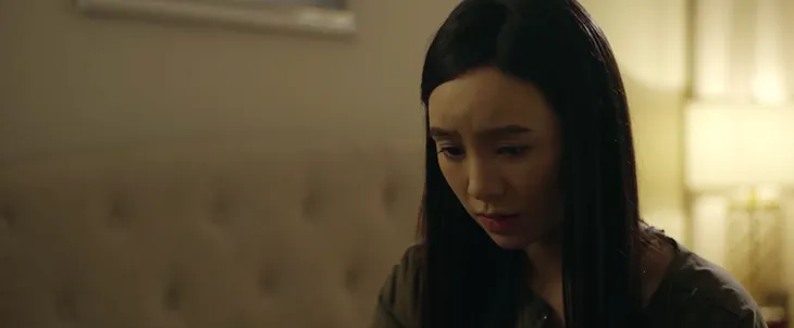 Hãy nói lời yêu - Tập 28: My nghĩ đủ mọi cách có tiền giúp Phan, giấu mẹ đi làm tiếp viên ở quán bia - Ảnh 4. Hãy nói lời yêu - Tập 28: My nghĩ đủ mọi cách có tiền giúp Phan, giấu mẹ đi làm tiếp viên ở quán bia - Ảnh 4.