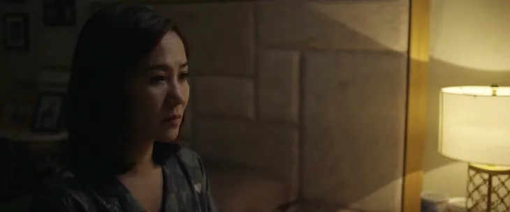 Hãy nói lời yêu - Tập 28: My nghĩ đủ mọi cách có tiền giúp Phan, giấu mẹ đi làm tiếp viên ở quán bia - Ảnh 6. Hãy nói lời yêu - Tập 28: My nghĩ đủ mọi cách có tiền giúp Phan, giấu mẹ đi làm tiếp viên ở quán bia - Ảnh 6.