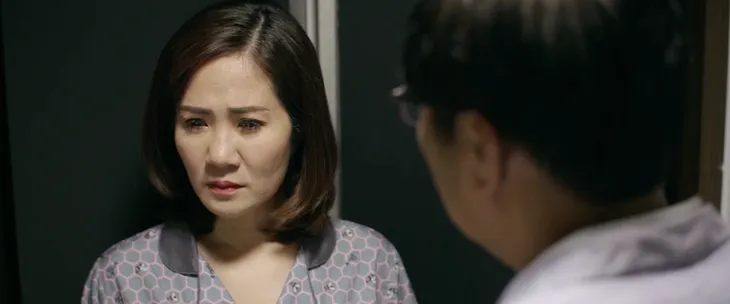 Hãy nói lời yêu - Tập 28: My nghĩ đủ mọi cách có tiền giúp Phan, giấu mẹ đi làm tiếp viên ở quán bia - Ảnh 8. Hãy nói lời yêu - Tập 28: My nghĩ đủ mọi cách có tiền giúp Phan, giấu mẹ đi làm tiếp viên ở quán bia - Ảnh 8.