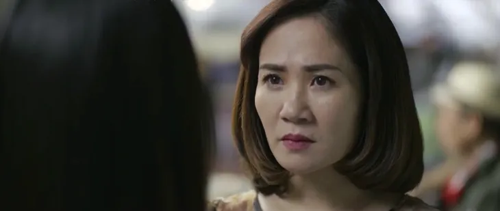Hãy nói lời yêu - Tập 28: My nghĩ đủ mọi cách có tiền giúp Phan, giấu mẹ đi làm tiếp viên ở quán bia - Ảnh 32. Hãy nói lời yêu - Tập 28: My nghĩ đủ mọi cách có tiền giúp Phan, giấu mẹ đi làm tiếp viên ở quán bia - Ảnh 32.