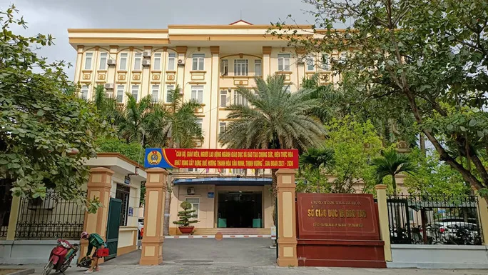 Khởi tố nguyên Giám đốc Sở Giáo dục và Đào tạo tỉnh Thanh Hóa - Ảnh 1. Khởi tố nguyên Giám đốc Sở Giáo dục và Đào tạo tỉnh Thanh Hóa - Ảnh 1.