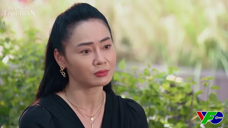 Hương vị tình thân - Tập 64: Nam bẽ bàng bị bà Xuân nói không xứng với Long - Ảnh 1. Hương vị tình thân - Tập 64: Nam bẽ bàng bị bà Xuân nói không xứng với Long - Ảnh 1.