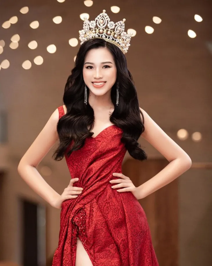 Lộ diện 5 mẫu thiết kế đầm dạ hội của Hoa hậu Đỗ Thị Hà tại Miss World 2021 - Ảnh 1.