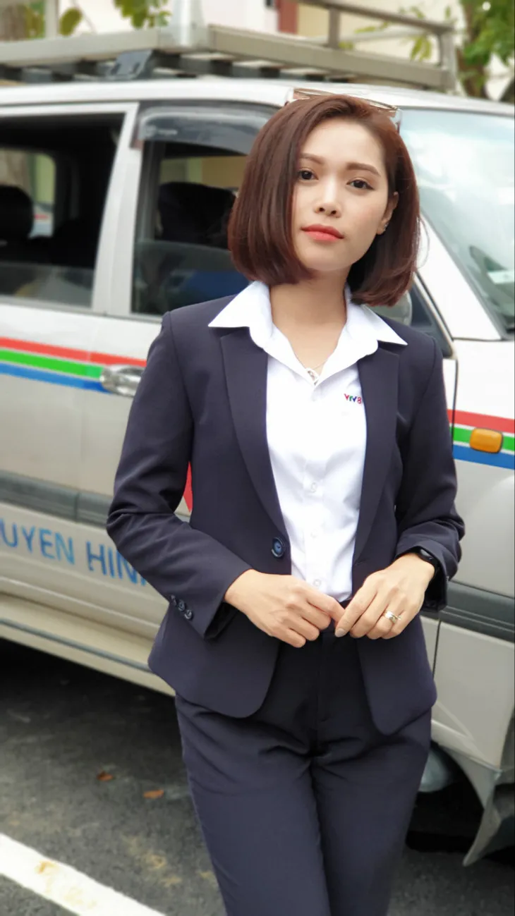 BTV Thanh Huyền: Áp lực khiến tôi say mê với nghề hơn - Ảnh 2. BTV Thanh Huyền: Áp lực khiến tôi say mê với nghề hơn - Ảnh 2.