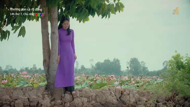 Thương con cá rô đồng - Tập 23: Thương khóc tủi phận trong ngày cưới của Chơn - Nhớ - Ảnh 3. Thương con cá rô đồng - Tập 23: Thương khóc tủi phận trong ngày cưới của Chơn - Nhớ - Ảnh 3.