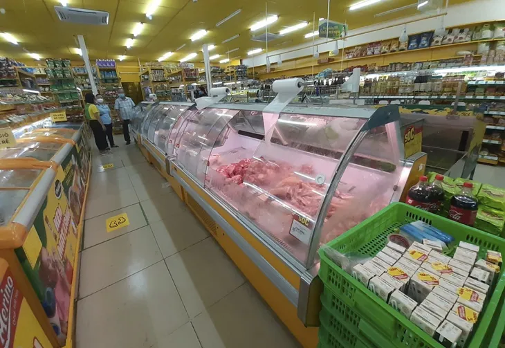 Hàng hóa ở Hà Nội sẵn sàng phục vụ người dân trong 3 tháng - Ảnh 2. Hàng hóa ở Hà Nội sẵn sàng phục vụ người dân trong 3 tháng - Ảnh 2.