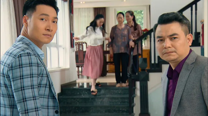 Hương vị tình thân - Tập 65: Bị khinh thường vì nhà nghèo, Nam dám cãi tay đôi với mẹ chồng tương lai - Ảnh 15. Hương vị tình thân - Tập 65: Bị khinh thường vì nhà nghèo, Nam dám cãi tay đôi với mẹ chồng tương lai - Ảnh 15.