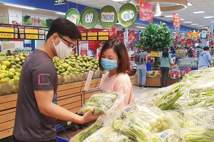 TP Hồ Chí Minh nỗ lực “lấp đầy” 1.500 tấn thực phẩm thiếu hụt mỗi ngày - Ảnh 1. TP Hồ Chí Minh nỗ lực “lấp đầy” 1.500 tấn thực phẩm thiếu hụt mỗi ngày - Ảnh 1.