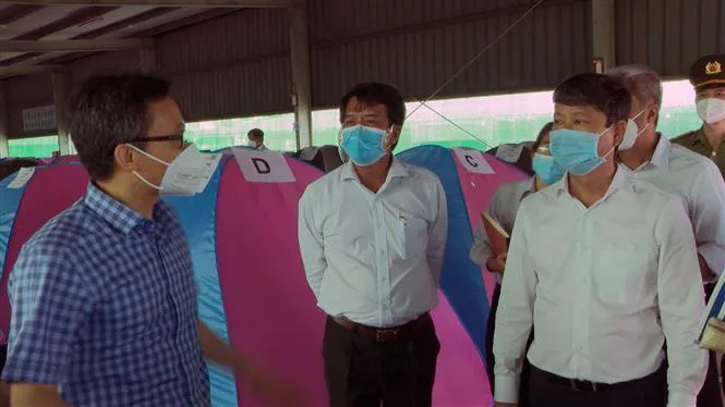 Phó Thủ tướng Vũ Đức Đam: Triển khai nhanh hệ thống oxy cho các khu điều trị COVID-19 - Ảnh 1. Phó Thủ tướng Vũ Đức Đam: Triển khai nhanh hệ thống oxy cho các khu điều trị COVID-19 - Ảnh 1.